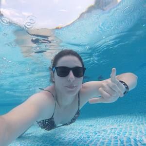 Meet your Posher, Rafaela